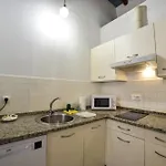 Bailen En El Centro De Apartman *